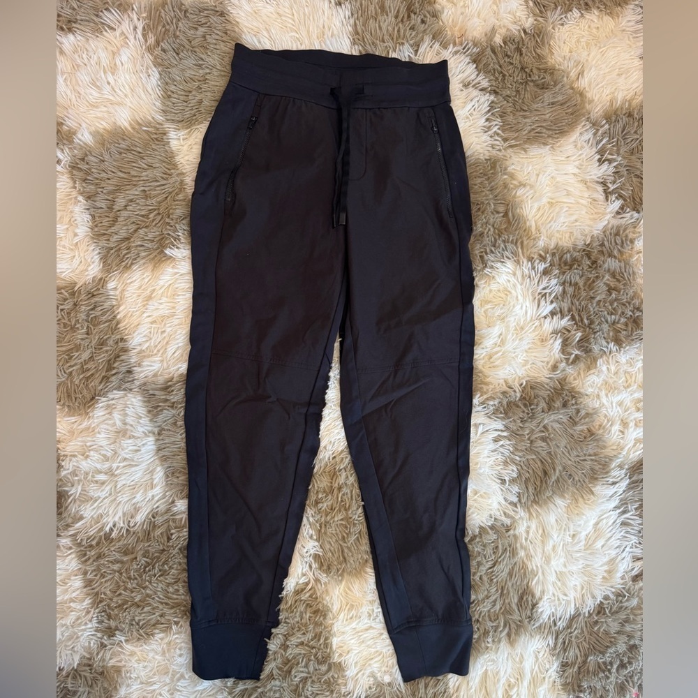 Athleta black jogger pants size 0 petite 27” inseam